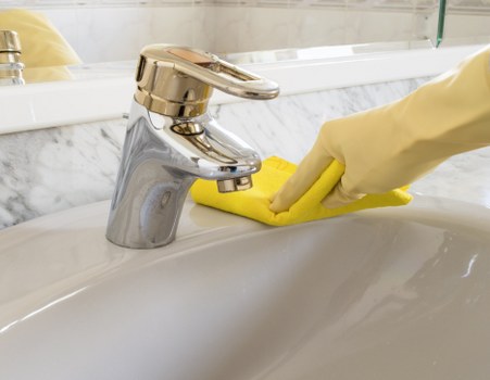 Domestic cleaning service handling bathroom cleaning in Ruislip
